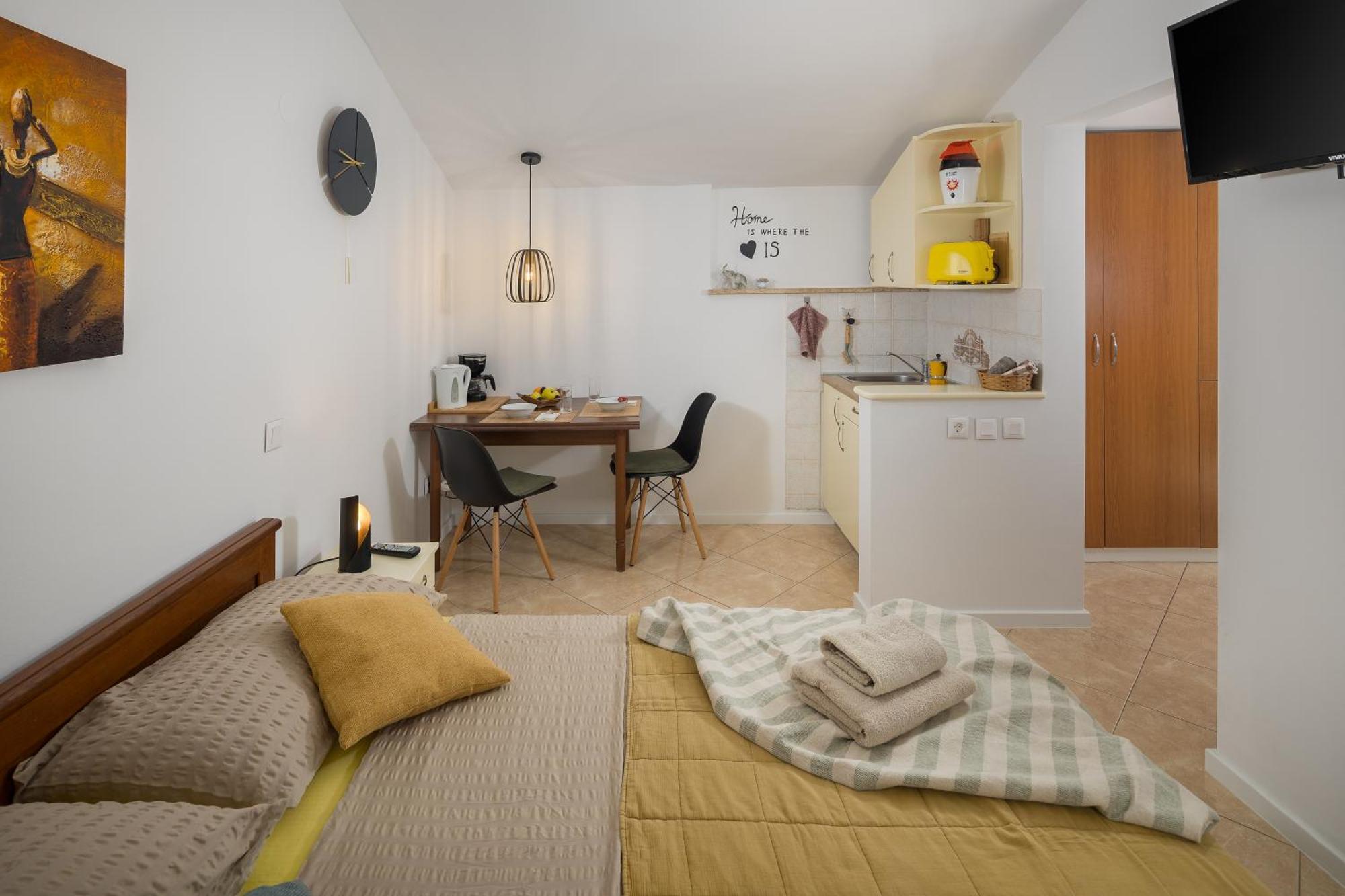 Guest House Ravnic بوريتش المظهر الخارجي الصورة