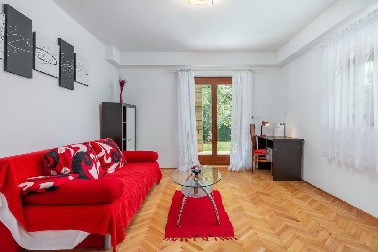 Guest House Ravnic بوريتش المظهر الخارجي الصورة
